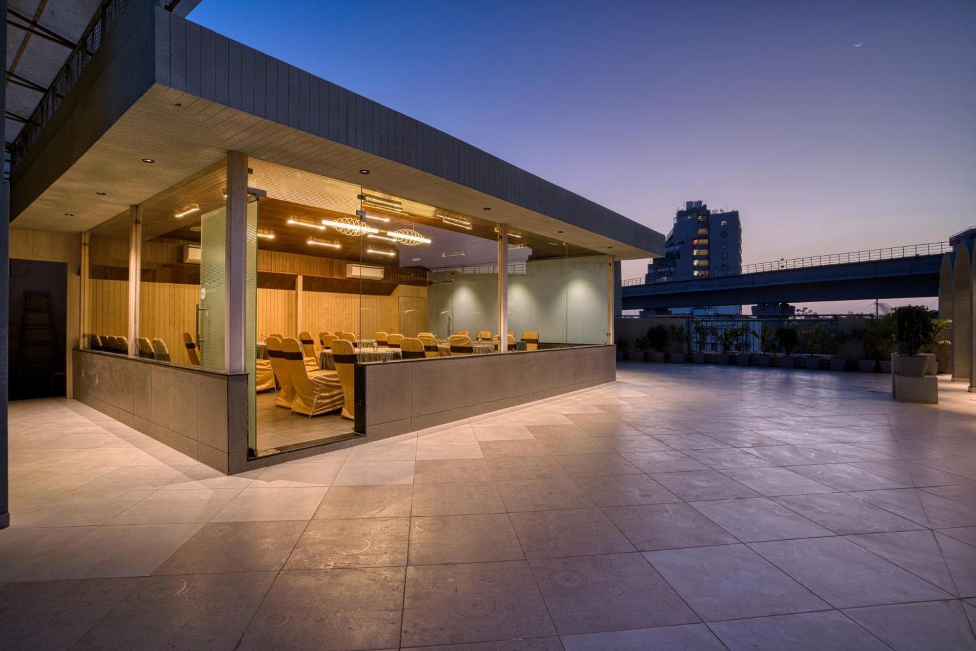 Exora Inn Ahmedabad Luaran gambar