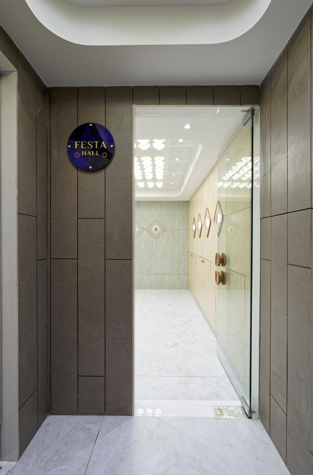 Exora Inn Ahmedabad Luaran gambar