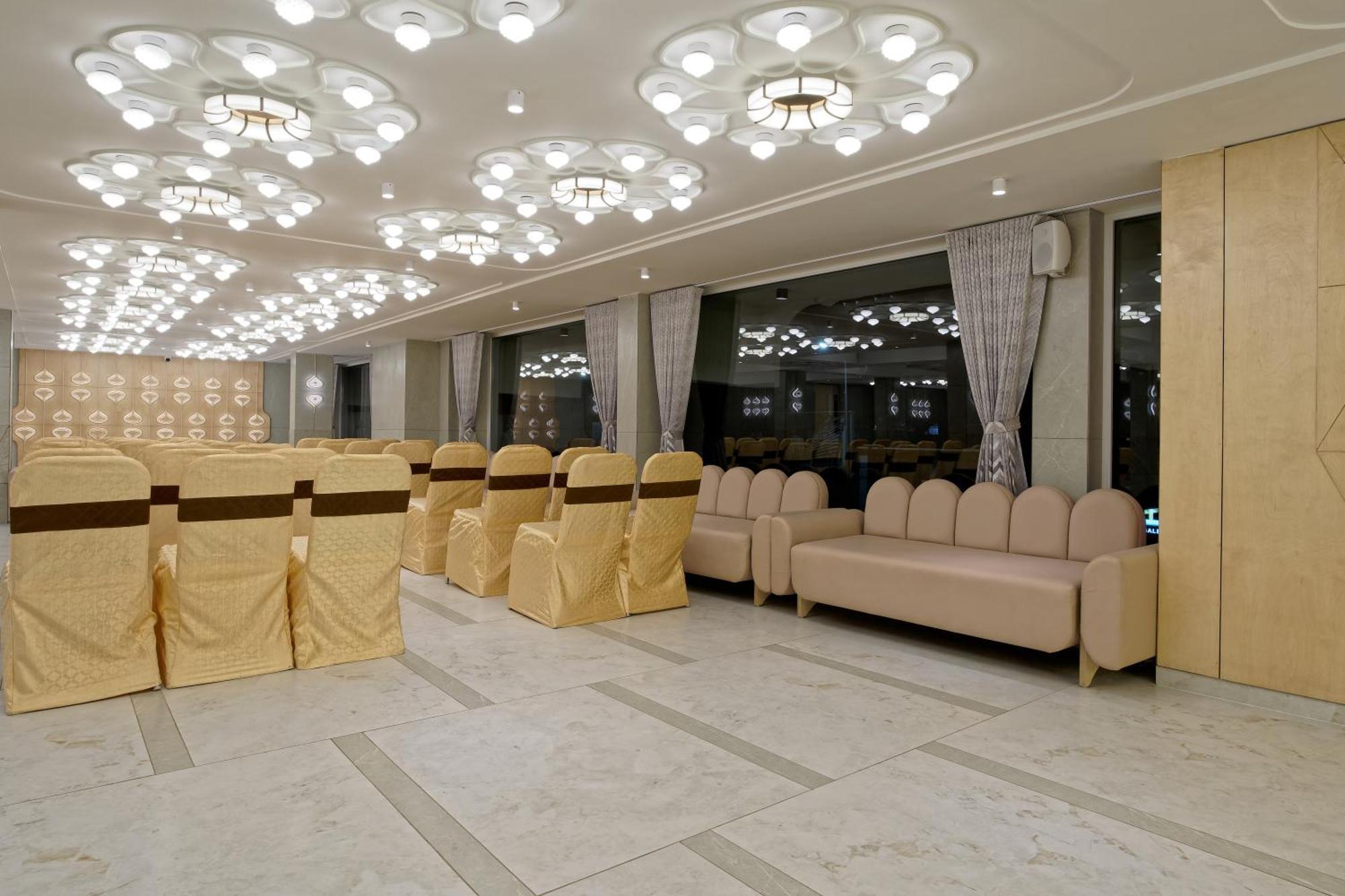 Exora Inn Ahmedabad Luaran gambar